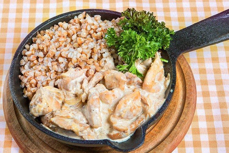Poulet Stroganoff au gingembre et au lait