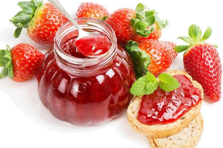 Confiture de fraises à la gélatine
