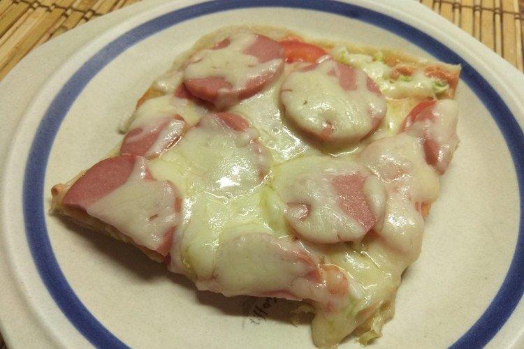 Garniture de saucisses, fromage et chou chinois