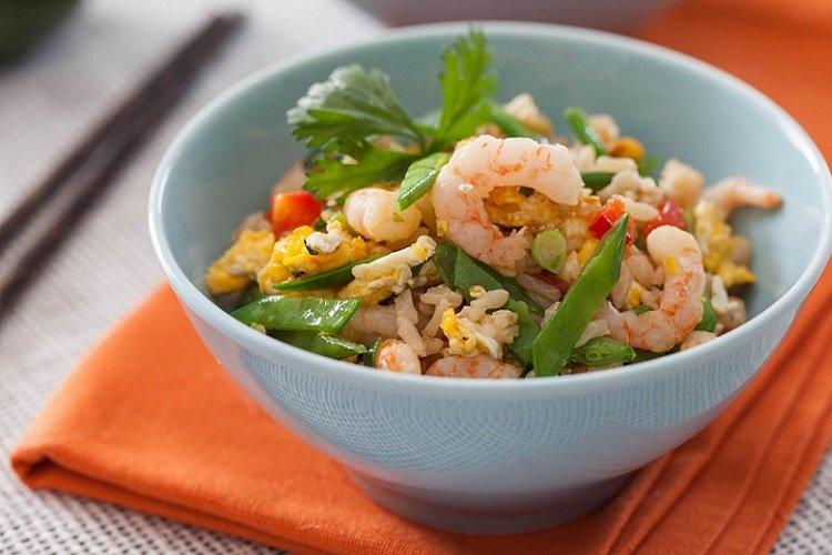 Bouillie de riz aux légumes et crevettes