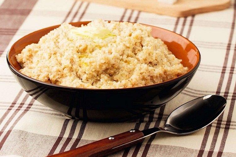 Bouillie de blé dans une mijoteuse