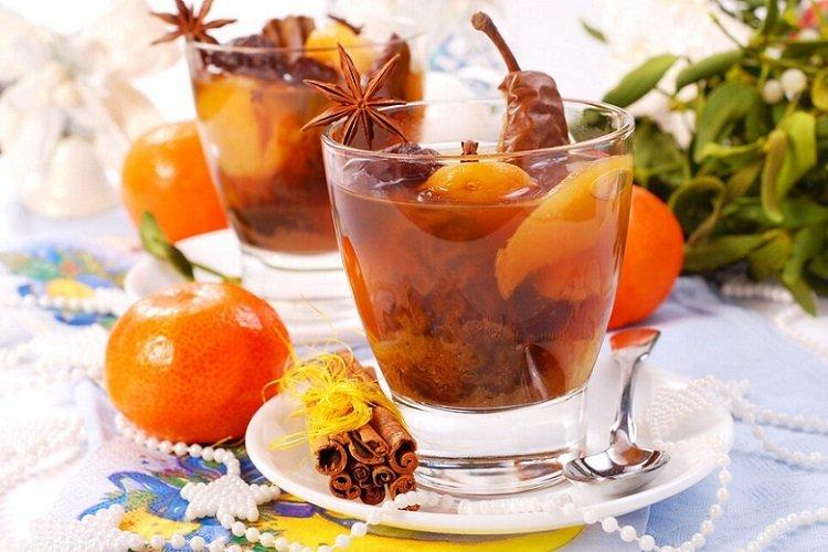 Compote de fruits secs aux épices