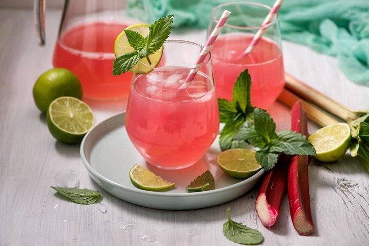 Compote de rhubarbe et menthe