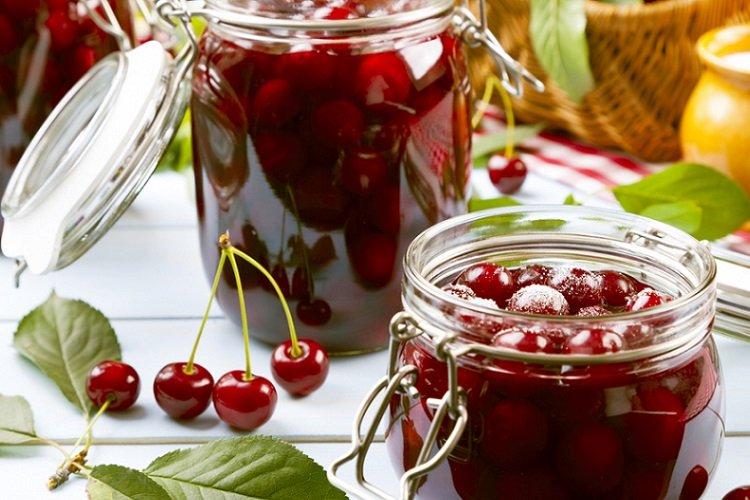Confiture aux cerises et gingembre