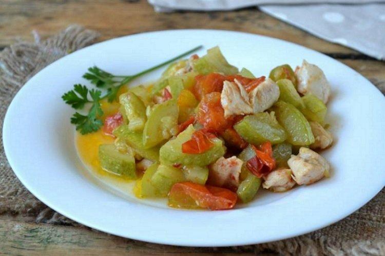 Courgettes mijotées au poulet