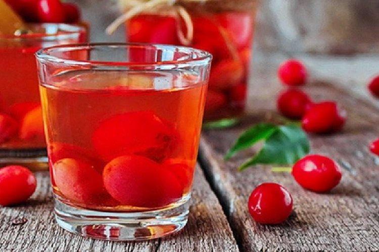 Compote de cerises et cornouiller