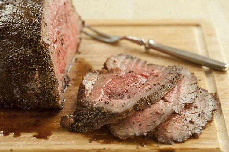 Rôti de boeuf au raifort et crème sure