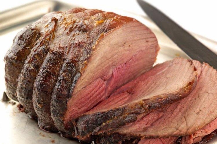 Rôti de boeuf aux oignons