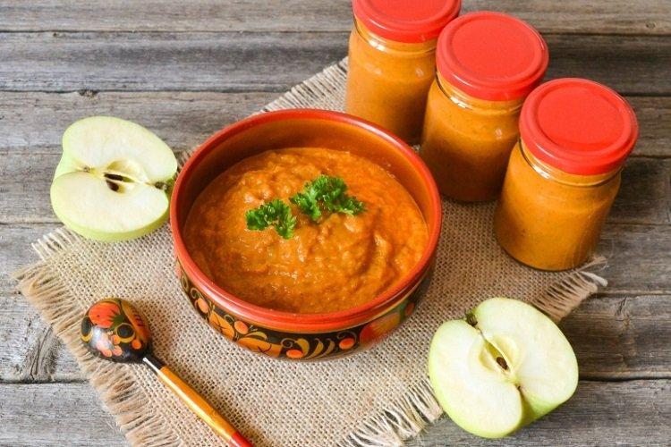 Caviar de courgettes aux pommes pour l'hiver