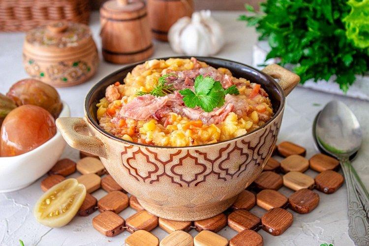 Bouillie de pois au bacon