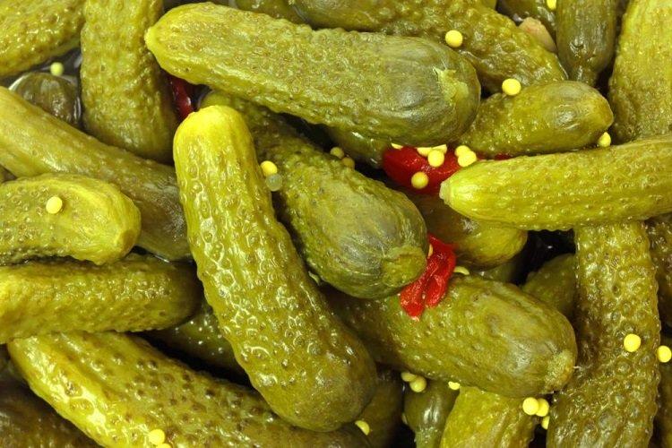 Concombres à la vodka pour l'hiver