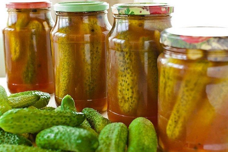 Concombres croustillants au ketchup au chili