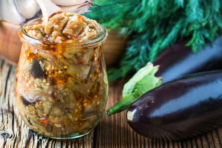 Apéritif d'aubergines pour l'hiver