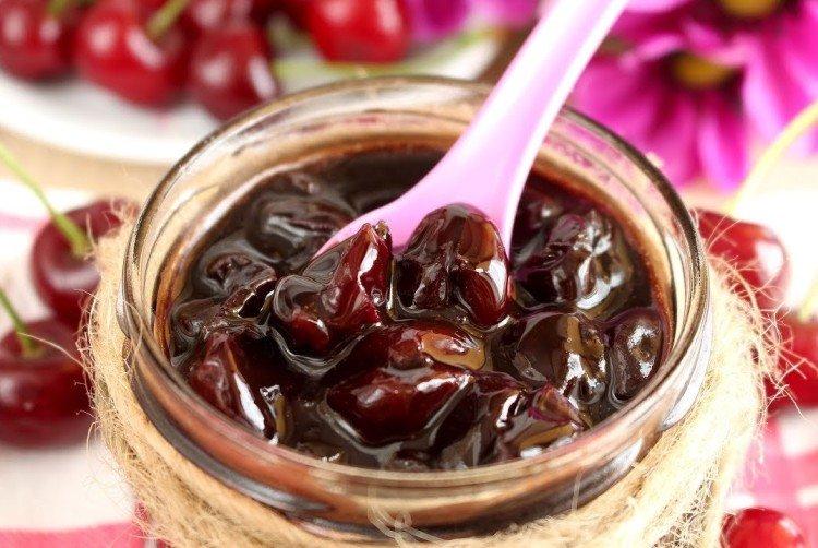 Confiture de cerises au chocolat
