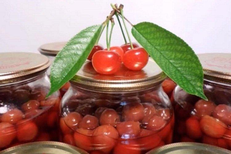 Confiture de cerises à la gélatine