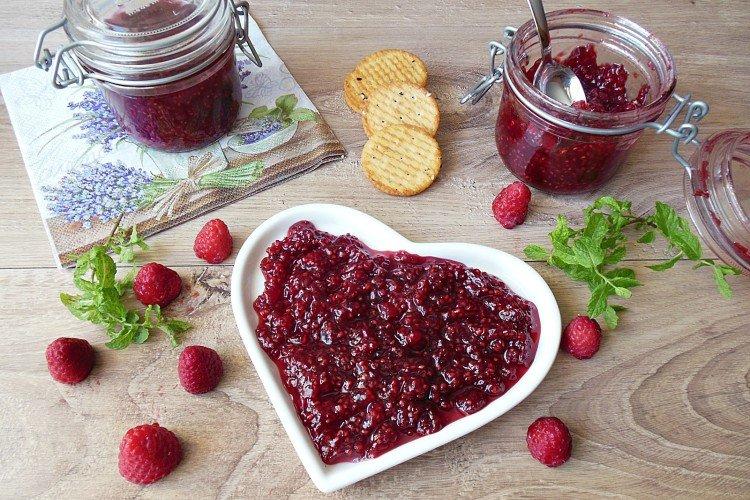 Confiture de framboises au thym