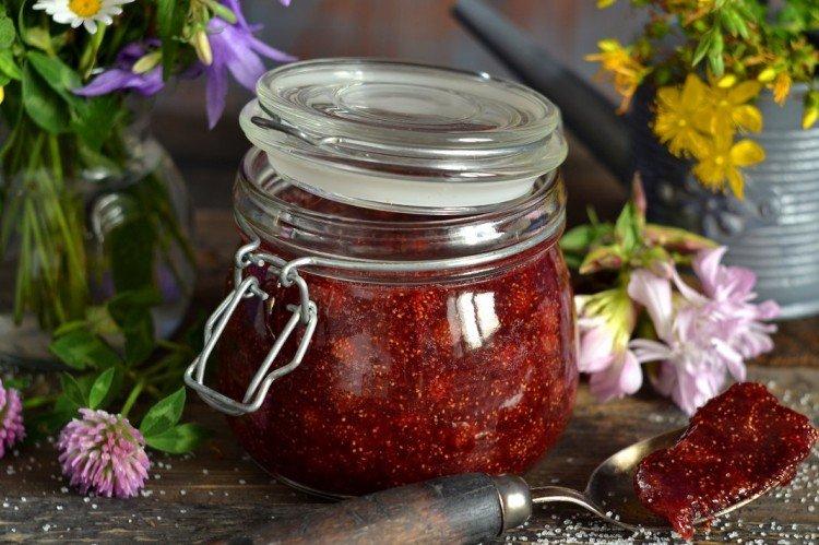 Confiture de baies sauvages