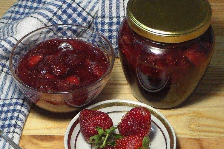 Confiture de fraises au micro-ondes