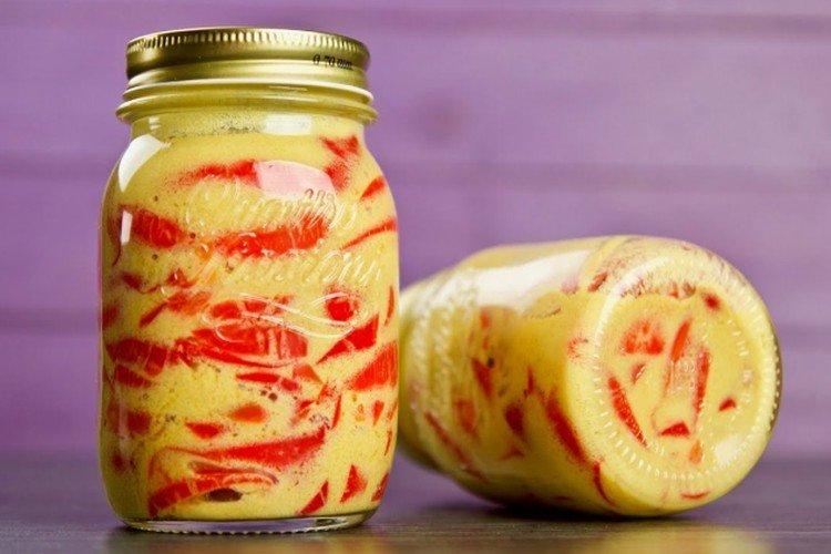 Salade de poivrons doux à la moutarde pour l'hiver