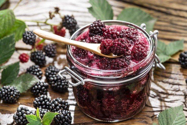 Confiture de mûres et framboises