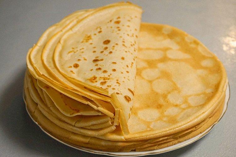 Crêpes au lait et au beurre