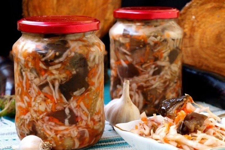 Salade de chou aux aubergines pour l'hiver