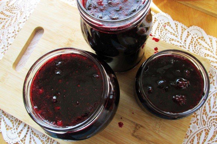 Confiture de chèvrefeuille à la menthe