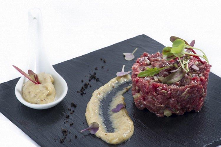 tartare de boeuf à la française