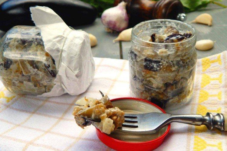 Aubergine à la mayonnaise pour l'hiver