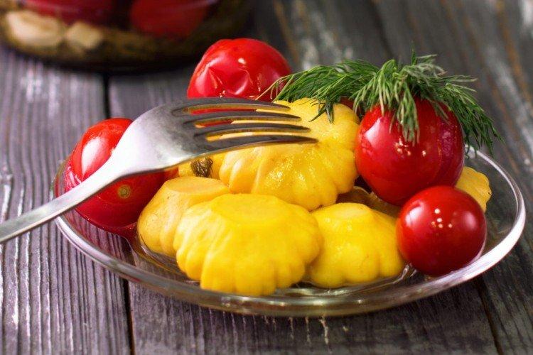Courge aux tomates pour l'hiver