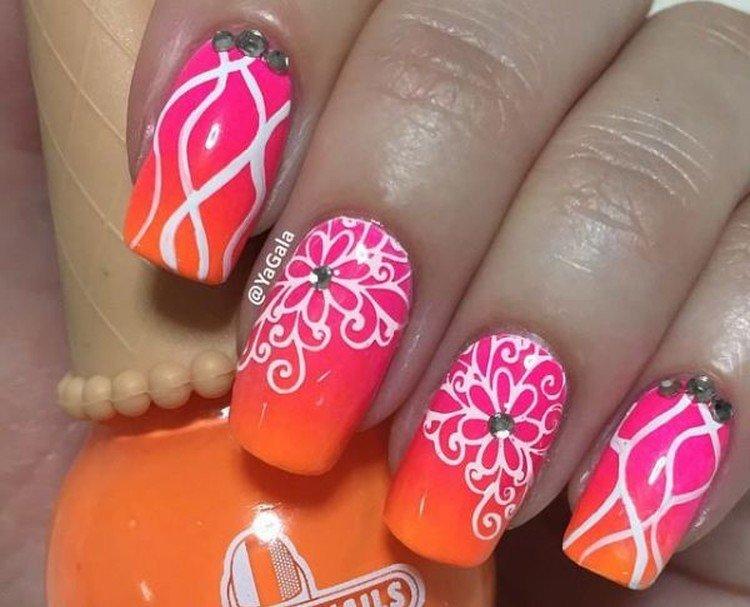 Manucure estampage néon