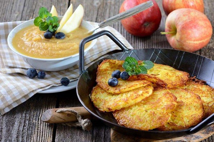 Crêpes sucrées aux courgettes et pommes