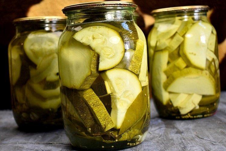 Courgettes marinées sans vinaigre