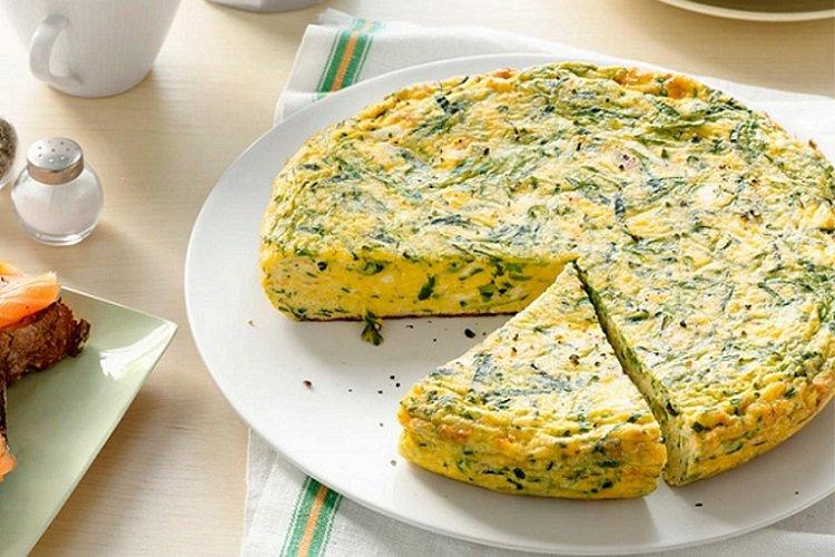 Omelette aux courgettes dans une mijoteuse