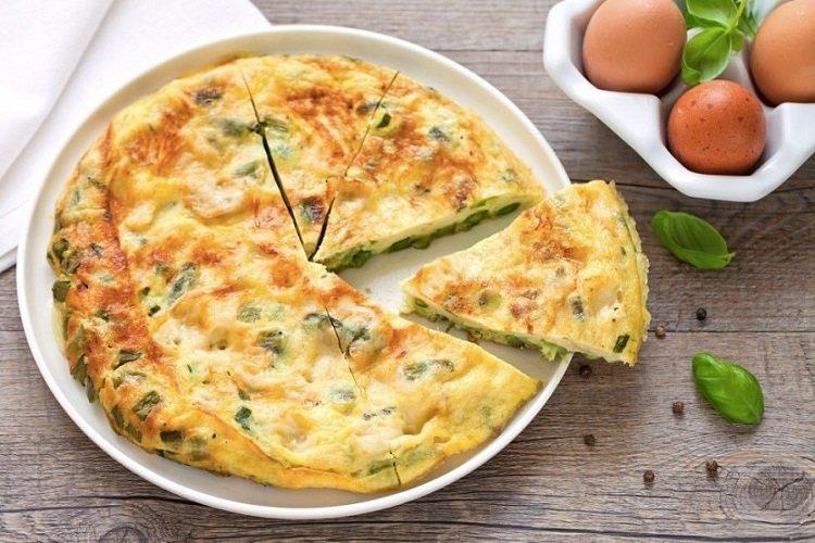 Omelette de courgettes au fromage à la crème