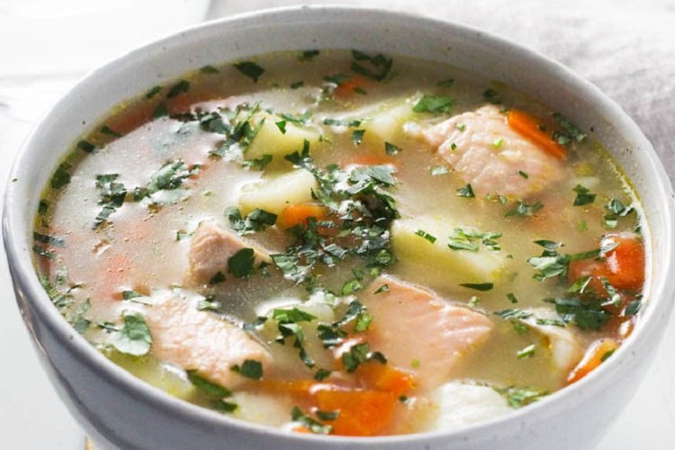 Oreille de poisson rouge au bouillon de champignons