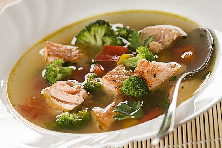 Oreille de poisson rouge au brocoli