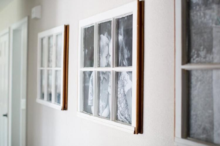 Cadre photo bricolage à partir d'un cadre de fenêtre