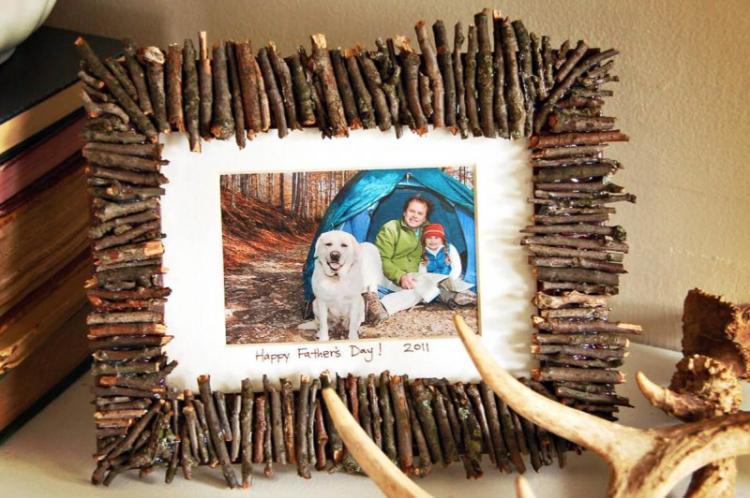 Cadre photo bricolage à partir de branches