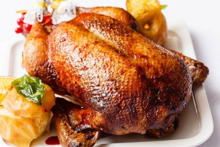 Canard sauce au miel - Recettes de plats chauds sur la table de fête
