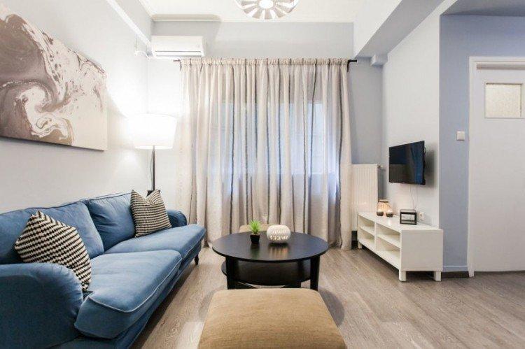 Séjour dans un style moderne 18 m². - photo de décoration d'intérieur