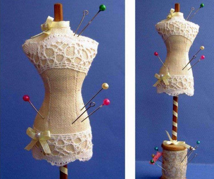 Mannequin - pelote à épingles à faire soi-même