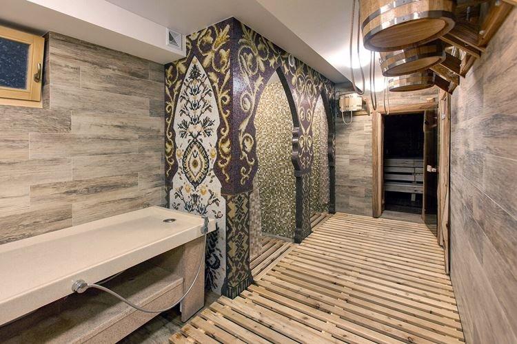 Intérieur du bain et du sauna - photo