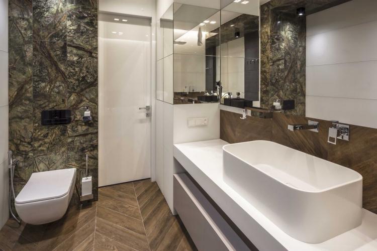 Intérieur de la salle de bain