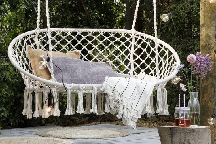 Balançoire en osier pour une résidence d'été - comment le faire vous-même