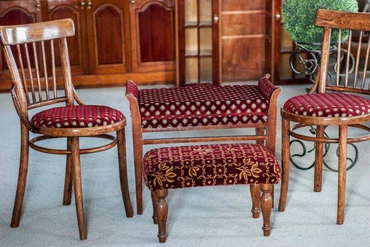 Vieilles chaises - décor, comment mettre à jour (photo)