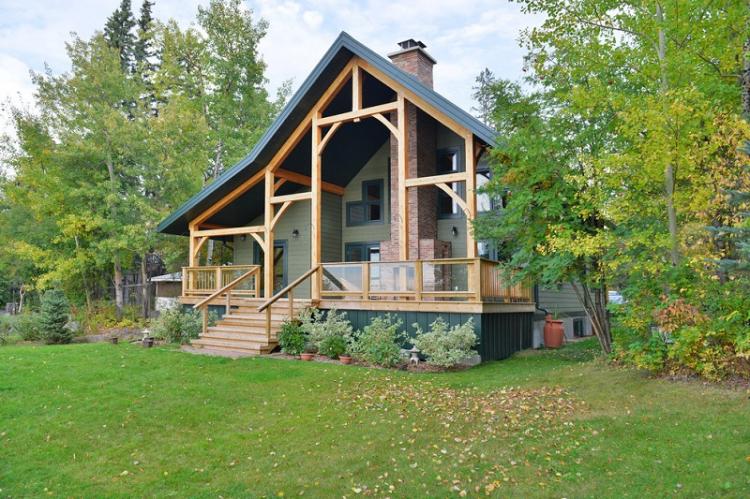 Comment décorer le porche d'une maison privée - Porche en bois