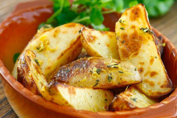 Pommes de terre au citron - Comment faire cuire des pommes de terre pour les recettes du Nouvel An