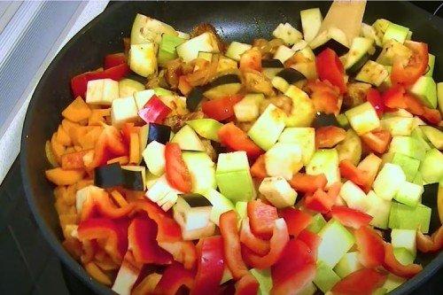 Ragoût de légumes multicolores au porc - recettes étape par étape