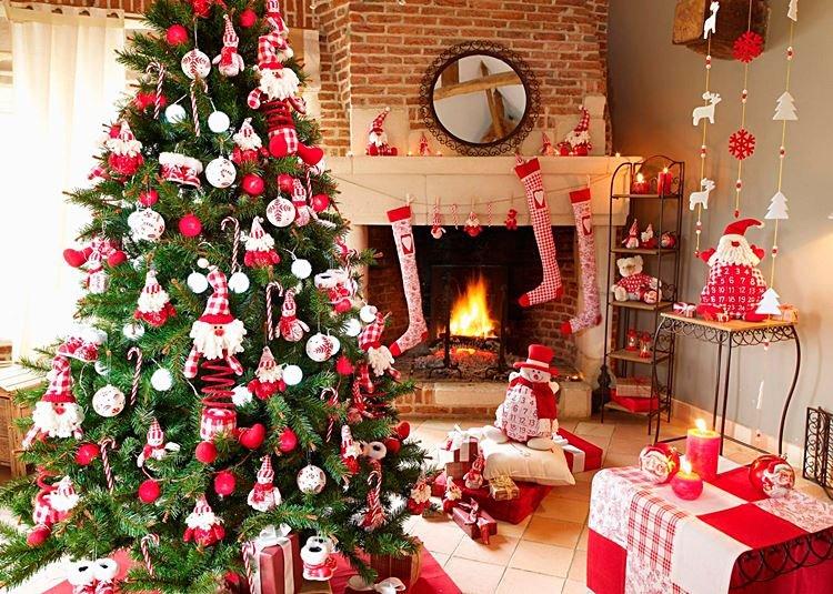 Comment décorer un sapin de Noël pour le Nouvel An 2021 - photos et idées